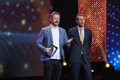 Gullruten for "Beste Reality" gikk til
Ramm og Tørnquist redder Norge. Foto: Øyvind Ganesh, TV 2.