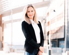 Thea Olsen, mangeårig profil på TV2, blir Danske Banks nye forbrukerøkonom. Foto: Danske Bank/Daniel Tengs