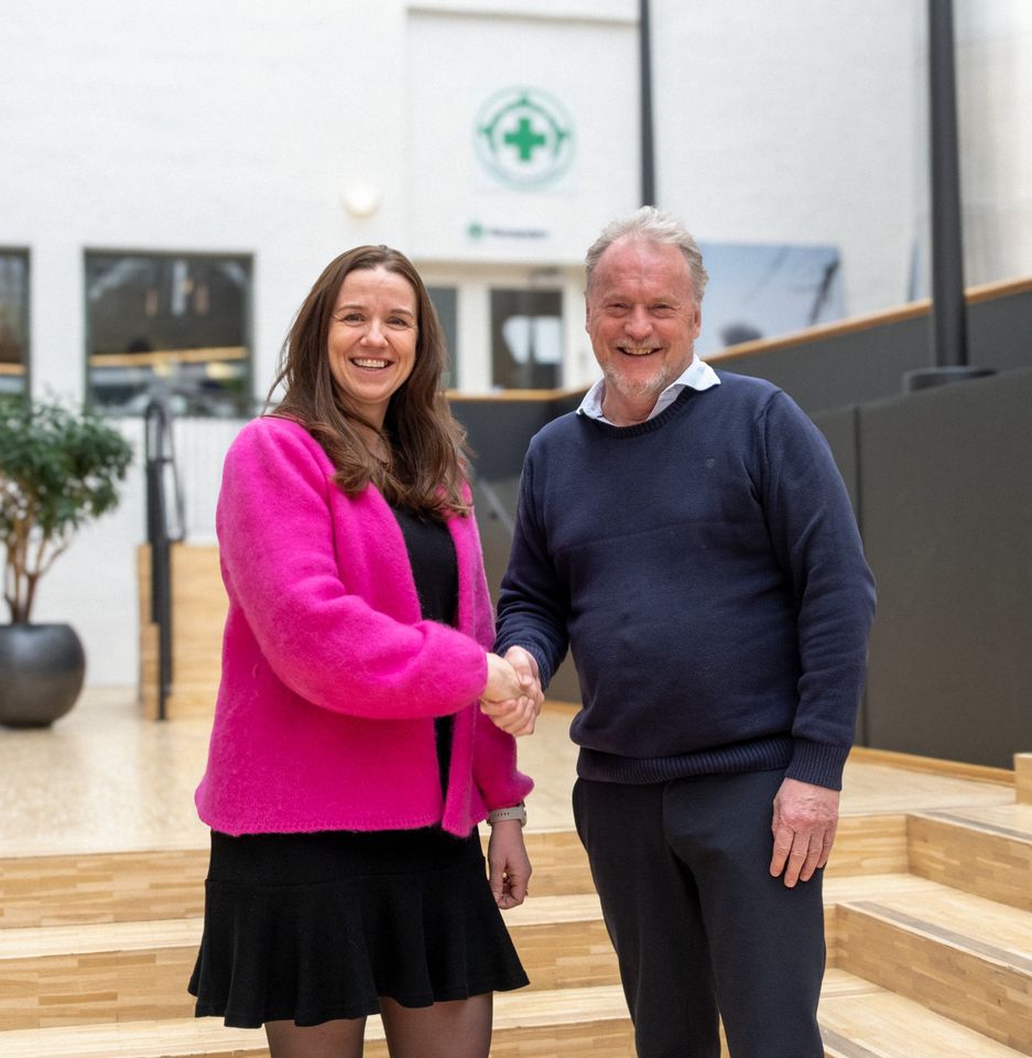 Raymond Johansen GS i Norsk Folkehjelp, Hanne Ek, Co-founder & CFO, Energi.AI.jpg