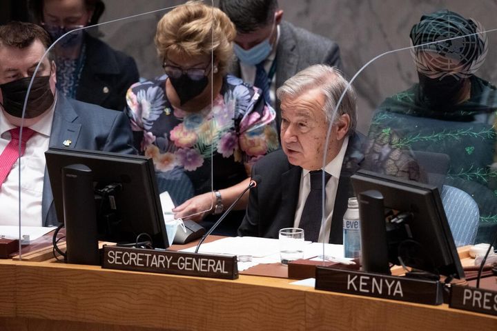 FNs generalsekretær deltok på et møte om kvinner, fred og sikkerhet i FNs sikkerhetsråd. Foto: UNPhoto/Evan Schneider