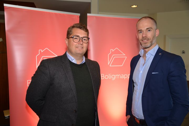 Meglerhuset Nylander er første ute med å ta i bruk Boligmappa i boligsalget. F.v.: Eirik Vigeland, markedssjef i Boligmappa, og Erlend Stavnås Ingebrigtsen, markedssjef i Meglerhuset Nylander.