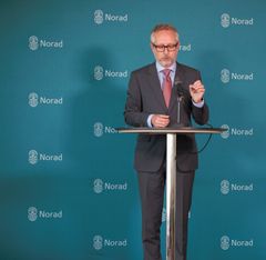 Norad direktør Bård Vegar Solhjell om svindelforsøkene mot Norad. Under seminar om nettkriminalitet. Foto: Norad.