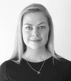 Linnea kommer fra Trøgstad og studerer økonomi og administrasjon ved BI Trondheim.