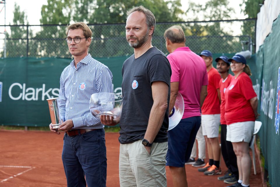 Generalsekretær Aslak Paulsen (t.v) og president Lars Gjerdåker i Norges Tennisforund