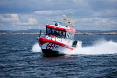 TRENGER FLERE: Redningsskøyta «UNI Kragerø» trenger nå flere frivillige mannskaper.