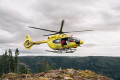 Legehelikopter under trening på Torpomoen i september i år. Foto: Marius Svaleng Andresen/Stiftelsen Norsk Luftambulanse