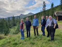 Anne Gravir Klykken, Sigmund Groven, Aasmund Nordstoga, Kjetil Bjerkestrand, Knut Buen, Alf Christian Hvidsteen