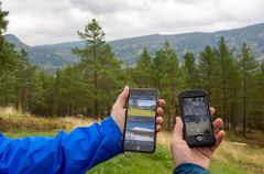 NYTTIGE APPER: Norsk Friluftsliv gir deg ti nyttige apper når du skal på tur i påsken. Foto: Synne Kvam