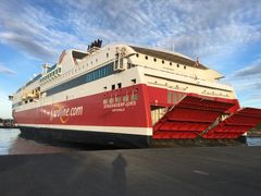 Søsterskipene MS Stavangerfjord og MS Bergensfjord trafikkerer Fjord Lines ruter mellom Bergen-Stavanger-Hirtshals og Langesund-Hirtshals. Foto: Fjord Line