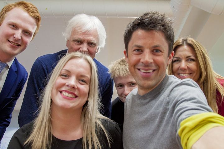 Juryen til Helt Sjef 2015. Asbjørn Riddervold, business manager i McDonald’s, Line Folstad, stikningsingeniør i Skanska, Frode Kyvåg, Norway Cup-general og håndballtrener, Stian Seland, leder LNU, Nils Ingar Aadne, komiker og gründer av iStage Management AS og Thina Saltvedt, sjefsanalytiker makro/olje i Nordea.