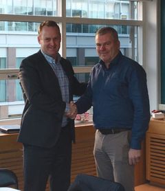 CEO AF Gruppen Morten Grongstad (left) and CEO HMB Krister Karlsson