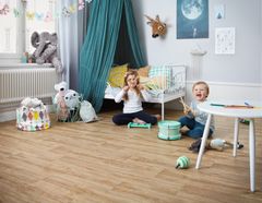 RØFF BEHANDLING: Når du har barn er det viktig å velge gulv som tåler litt.