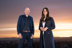 I TV 2s EM-studio på Kontraskjæret er Erik Thorstvedt på plass sammen med programleder Ingrid Halstensen.

FOTO: ESPEN SOLLI / NRK/TV 2