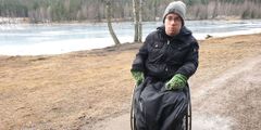 Johannes Loftsgård (26) er rullestolbruker og har opplevd diskriminering i arbeidslivet. Foto: privat