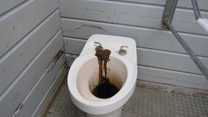 Et toalett langs veien. Foto: Olav Bjørgum