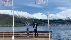 Hogne Halleraåker og Ole Arne Eikesund tar seierhoppet for Siva-prisen 2020. Foto OBM/Finn E. Larsen