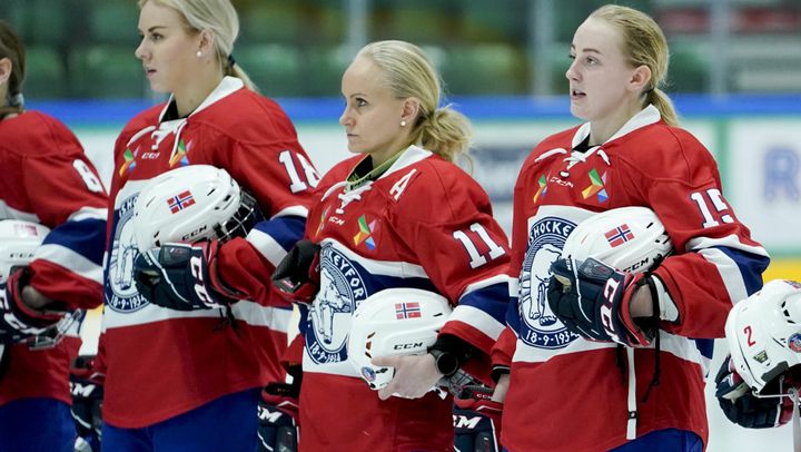 TV 2 viser hockeydamenes OL-kvalifisering. Foto: Fredrik Hagen