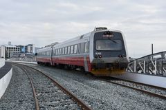Tog på Trønderbanen ved Hell. Foto: Jernbanedirektoratet