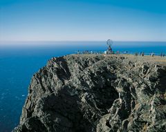 Norgesferien har aldri vært billigere. Mange velger å utnytte situasjonen og reise til Nordkapp. Foto: Frithjof Fure, www.visitnorway.com