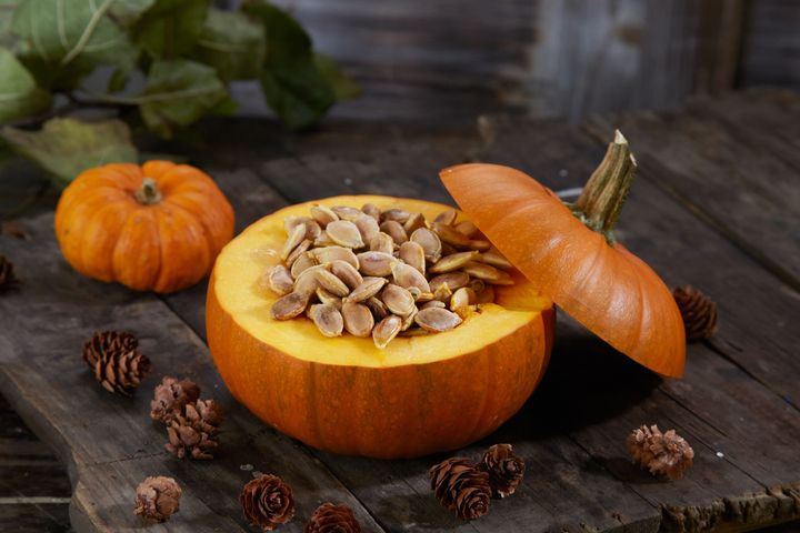 Ta vare på maten i Halloween-gresskaret.