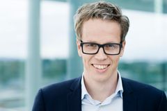 Adm. direktør i Standard Norge mener de nye standardene vil kunne bidra til at flere bruker offentlig transport.