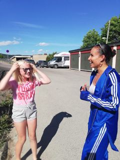 Pia fra Drømmekanalen og Mona Berntsen