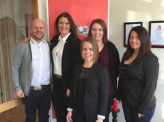 Lokale rådgivere: Frederik Gunther (fv), Liv Jorun Sandem Kleiven (daglig leder), Carina Cecilie Bruun-Lund, Lene-Marie Kjos og Renate Kjernsbekk. Tonje Hoff Kristiansen var ikke tilstede da bildet ble tatt.