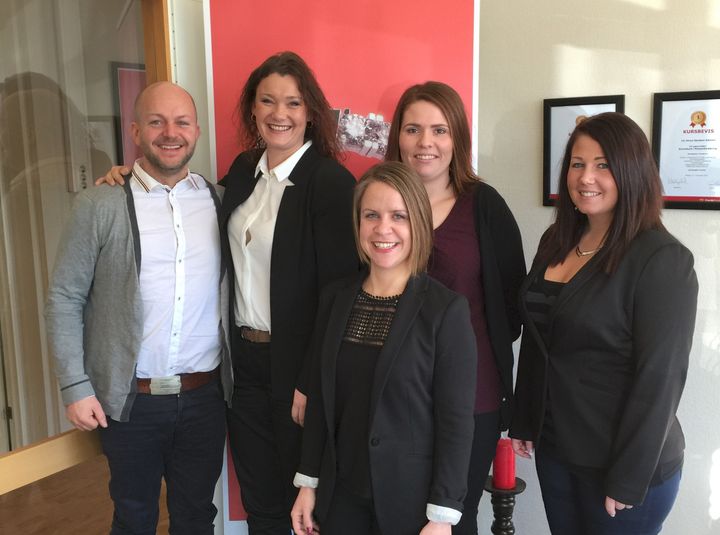 Lokale rådgivere: Frederik Gunther (fv), Liv Jorun Sandem Kleiven (daglig leder), Carina Cecilie Bruun-Lund, Lene-Marie Kjos og Renate Kjernsbekk. Tonje Hoff Kristiansen var ikke tilstede da bildet ble tatt.