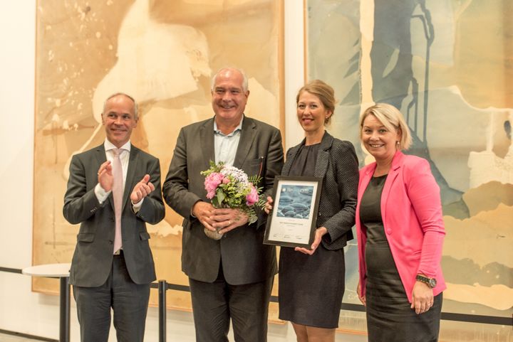 Fra venstre: kommunal og moderniseringsminister Jan Tore Sanner, Øyvind Fylling-Jensen, adm dir Nofima og styreleder Seafood Innovation Cluster, Tanja Hoel, daglig leder klyngen og næringsminister Monica Mæland.