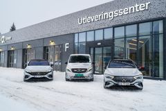 Rekordår for Mercedes-Benz i Norge. Fra venstre: EQS 53 4MATIC+, Vito V119 4x4 og EQE 53 4MATIC+. Foto: Mercedes-Benz Norge