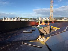 Støpingen av foldetaket har vært et komplisert arbeid som har krevd millimeterpresisjon. Foto: Kultur- og idrettsbygg Oslo KF