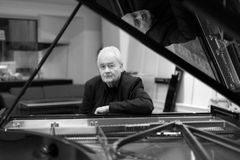 I dag er Ketil Bjørnstads The World I Used To Know ute i flere format, inkludert en eksklusiv 5 CDers boks som en del av hans 50-årsjubileum. Foto: Anders Valde