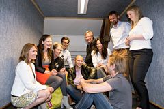 Den nye gründerordningen ble lansert hos forretningsenglenettverket Angel Challenge i Oslo som har fått 8 millioner i presåkorn-kapital.
Fv: Rannveig Fadum, Innovasjon Norge, Maja Adriaensen, Angel Challenge, Anita Krohn Traaseth, Innovasjon Norge, Anders Ombudstvedt, Aspelin Ramm, Knut Wien, Angel Challenge, Sverre Landmark, Aspelin Ramm, Carine Zeier, investor, Thomas Berglund, Angel Challenge, Monica Tennfjord, gründer Hubro Education, Kim Chr Haagensen, gründer We Clean.
(Foto: Charlotte Wiig/Innovasjon Norge)