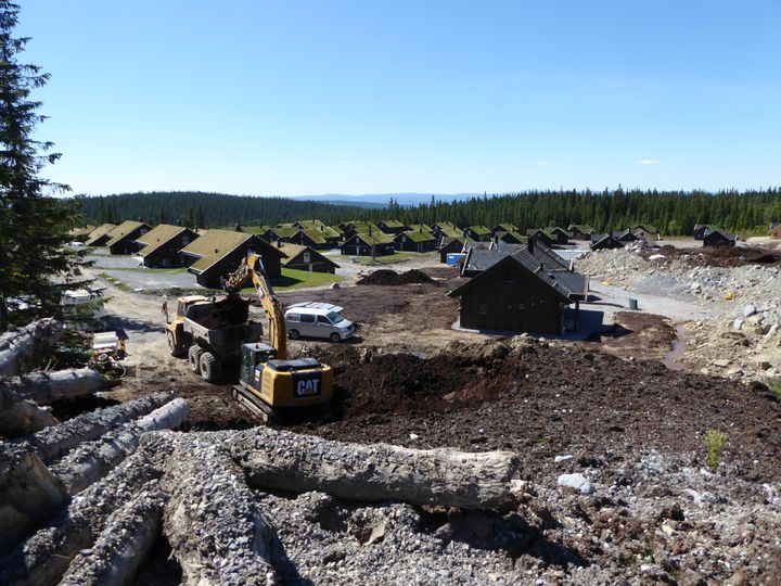 Wenn neu gebaut wird, wird oft dicht gebaut.  Wie hier auf Sjusjøen in der Gemeinde Ringsaker.  Foto: Audun Bringsvor.