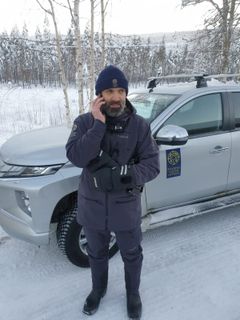 SNO-direktør Morten Kjørstad var tilstede på området hvor ulvene ble merket og undersøkt.
