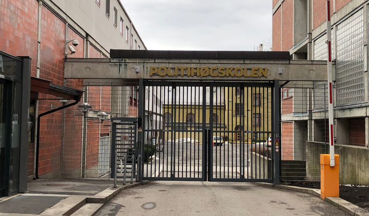 FÆRRE STUDENTER: Fra høsten 2020 blir det opptak av 400 bachelorstudenter ved Politihøgskolen,  og behov for færre ansatte. Foto: PHS.