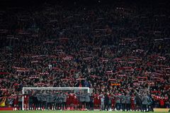 Ellevill stemning på Anfield etter kampen i går kveld. Foto: NTB/Scanpix