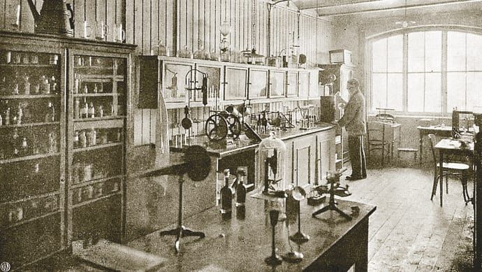På Ringnes' laboratorium lyktes man med å fremstille en ren ølgjær - kanskje det viktigste som har skjedd i norsk bryggerihistorie.