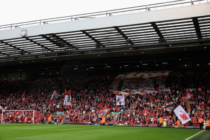 - Toppkampene pleier å selges ut raskt. Spesielt kampene til Liverpool og Manchester United, sier ansvarlig for fotballreiser hos Ving, Svein Erik Bjørnheim.