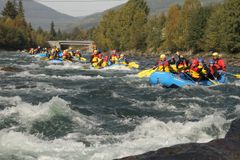 Rafting i Sjoa. Foto: gorafting.no