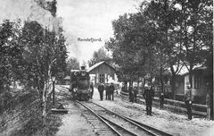 Randsfjord stasjon i 1870. Foto via Norsk Samferdselshistorisk Senter, Hønefoss
