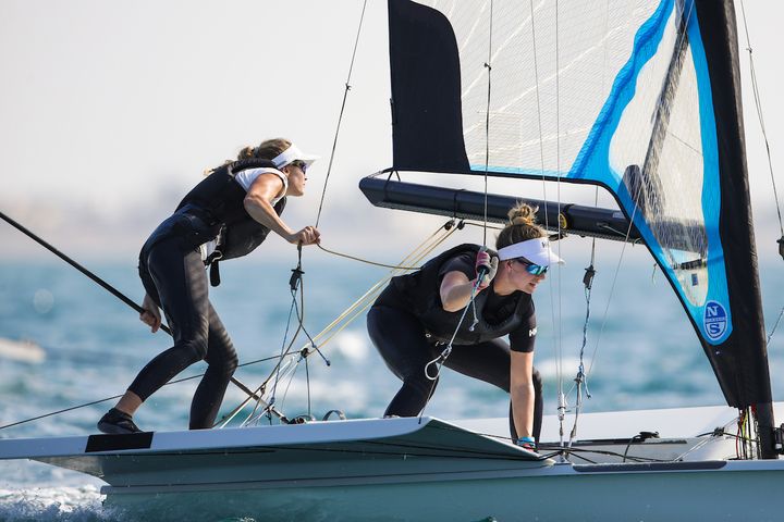 Helene Næss og Marie Rønningen vant VM-sølv i OL-klassen 49er FX. Foto Sailing Energy (fri redaksjonell bruk)