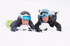 Jubel for sesongstart i Trysil. Første bakken åpner på lørdag. Foto: Ola Matsson