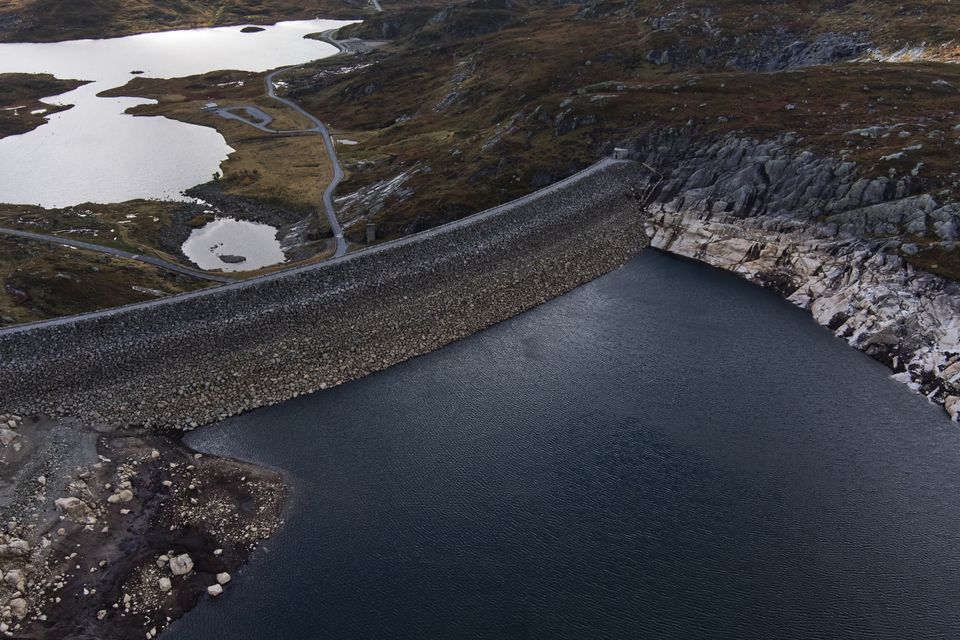 Dam.jpg