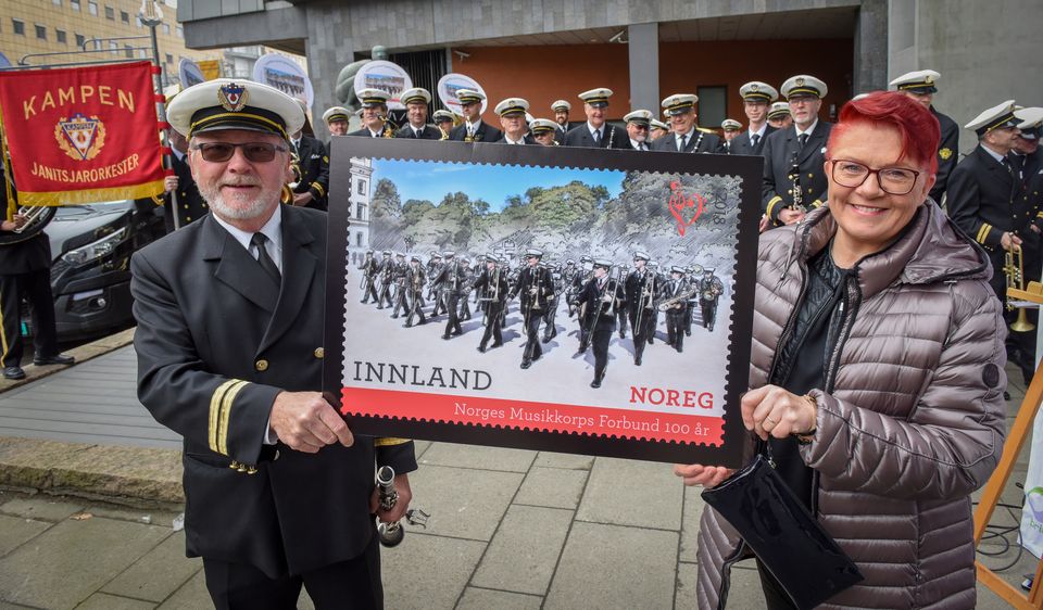 frimerker-i-f-dur-posten-norge