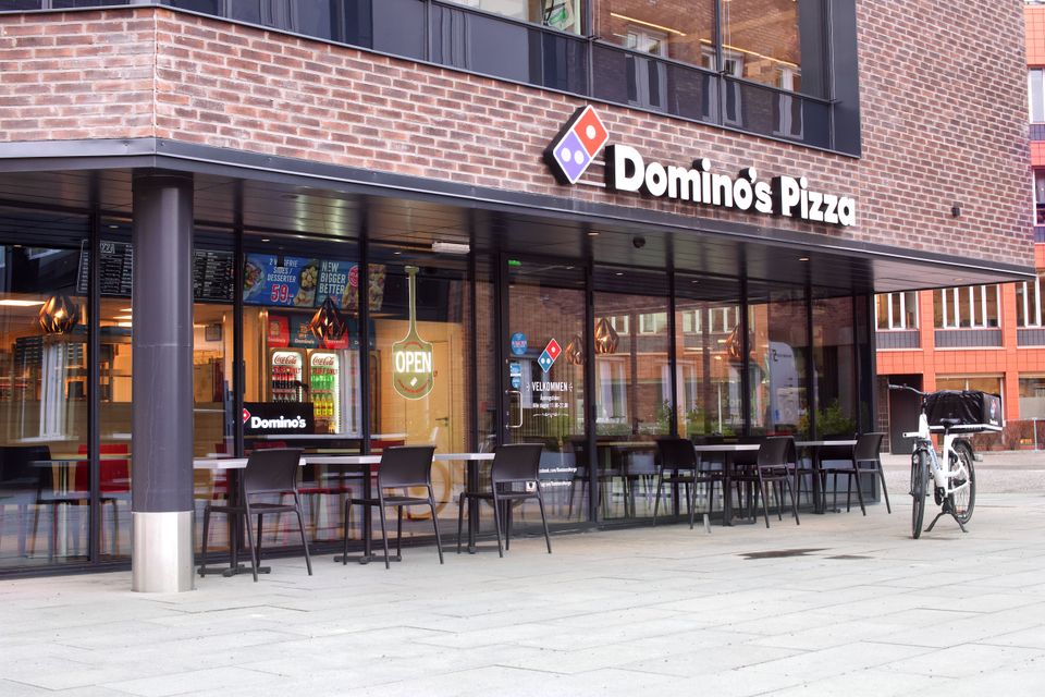 Gründere kjøper opp Domino’s Pizza | Domino's Pizza