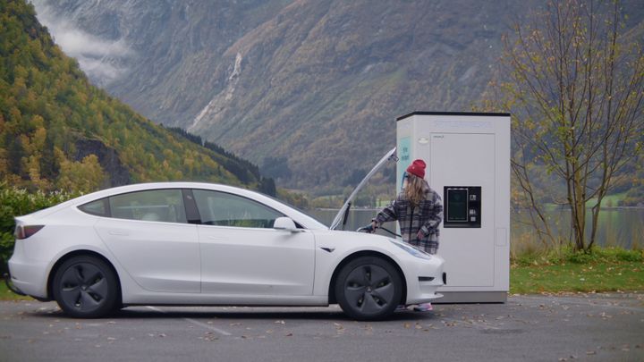 Automaten bidrar til reduksjon i unødvendig plastforbruk og miljøgevinsten er tydelig for forbruker og automateier.
FOTO: VENDANOR