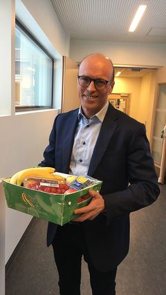 Prosjektleder i Skolefrukt Tore Angelsen gleder seg over samarbeidet med Oslo kommune og håper flere kommuner følger i deres fotspor.