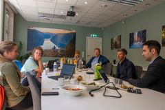 Arbeidsmøte med juryen og representanter fra organisasjonene. Foto: Synne Kvam / Norsk Friluftsliv