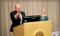 All ekspertise stilte sin kunnskap til disposisjon for spørsmål, men de fleste gikk til beredskapsdirektør Johan Marius Ly i Kystverket. Foto: Kystverket